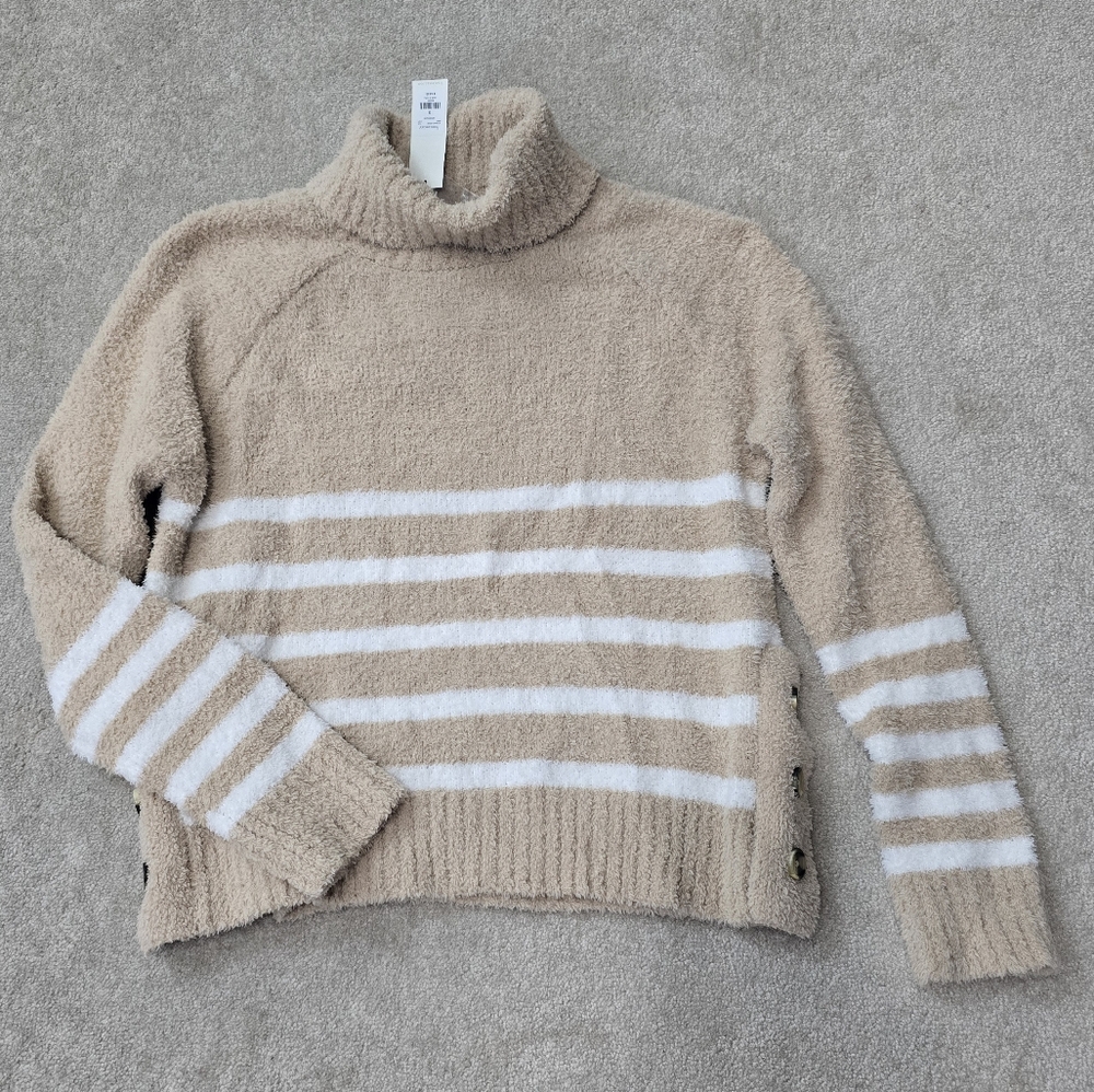 NWT Francesca's Harper Heritage Long Sleeve Turtleneck Top Size Small - Picture 3 of 5